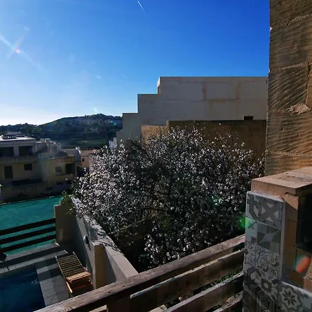 Ta Rozina Farmhouse Guest house Qala
