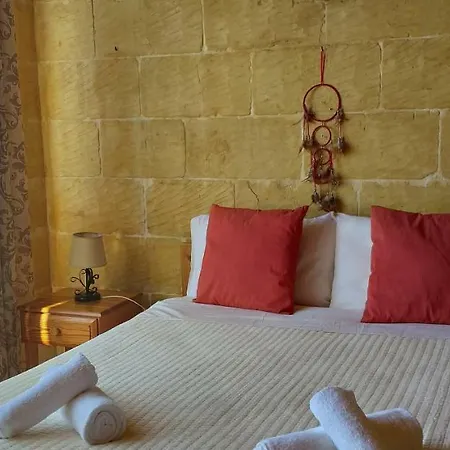 Ta Rozina Farmhouse *