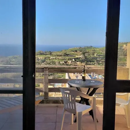 Ta Rozina Farmhouse
