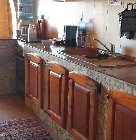 Ta Rozina Farmhouse
