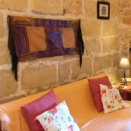 Ta Rozina Farmhouse Pensiune *
